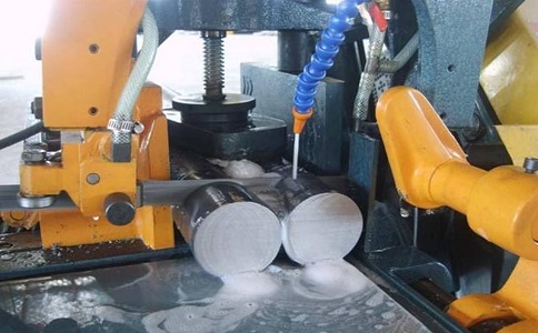 屏山卧式带锯床的送料方式有哪几种？